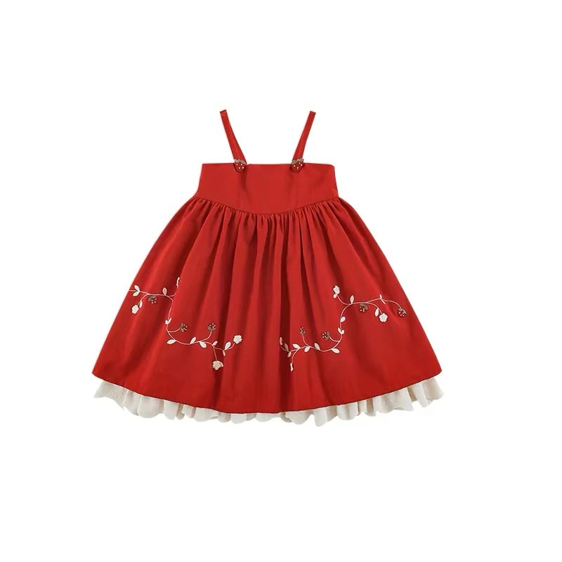 Nara Dress merah dibentangkan, terlihat tali bahu tipis, bordir sulur bunga, dan lapisan renda di bagian bawah.
